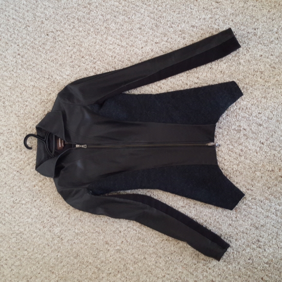 Danier leather jacket - Picture 8 of 9